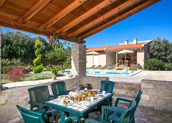 Terpsy By העיירה רתימנו